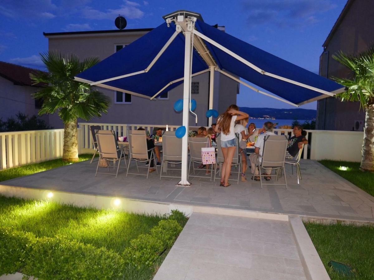 Two Palms Apartament *